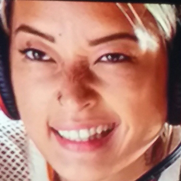 Meet your Posher, Amber - Picture 1 of 1